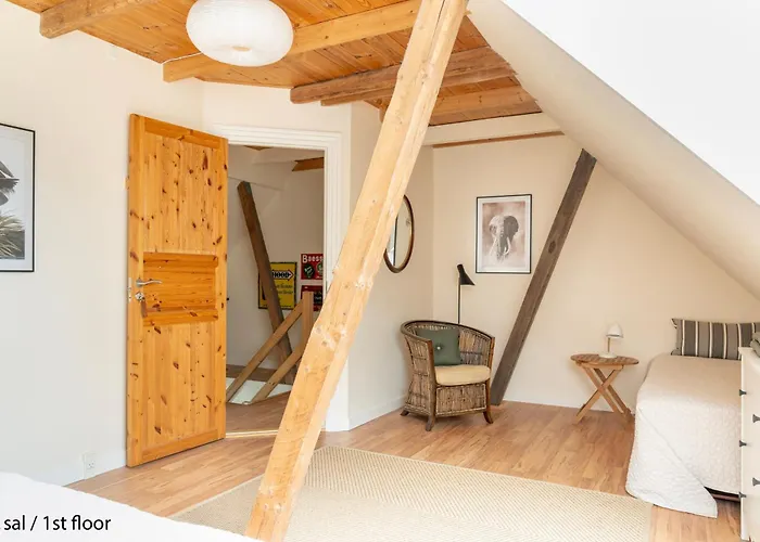 Akaciegaarden * Harlev (Stevns)