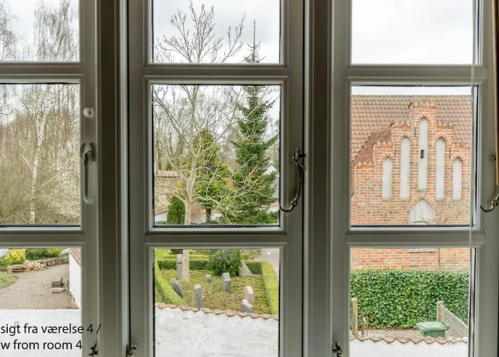 Bed & Breakfast Akaciegaarden Harlev (Stevns)